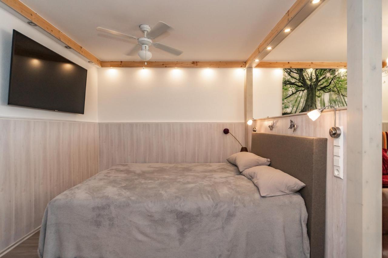 Ferienwohnung Wohlfühloase im Schwarzwald mit Panoramablick Enzklösterle Exterior foto